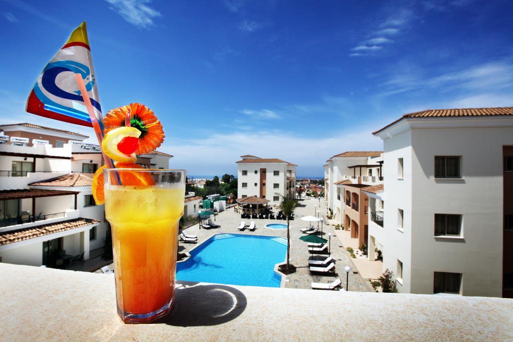 Oracle Exclusive Resort Paphos Exteriör bild