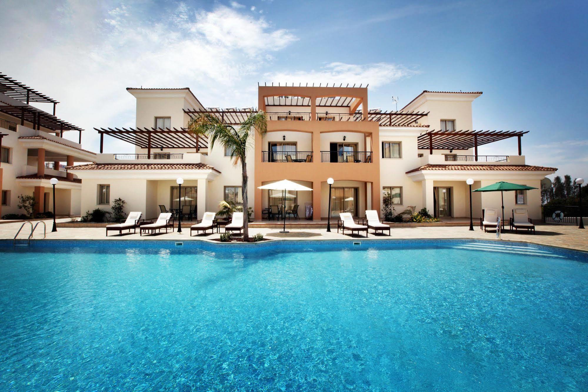 Oracle Exclusive Resort Paphos Exteriör bild